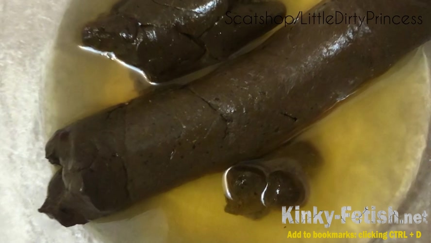 DirtyPrincess  - Long thick poop served in a bowl of pee for you (FullHD | 2020)