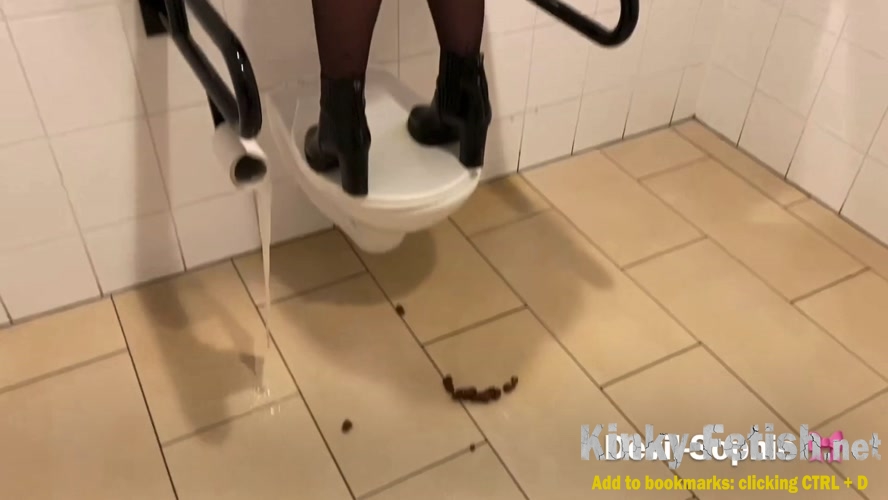Devil Sophie - Fastfood piglets really messed up the fastfood toilet shit (UltraHD/4K | 2022)
