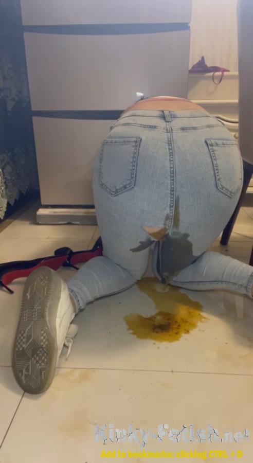 Diarrhea Without Taking Off Jeans, by Hot Chinese Woman. P1 (SD | 2025)