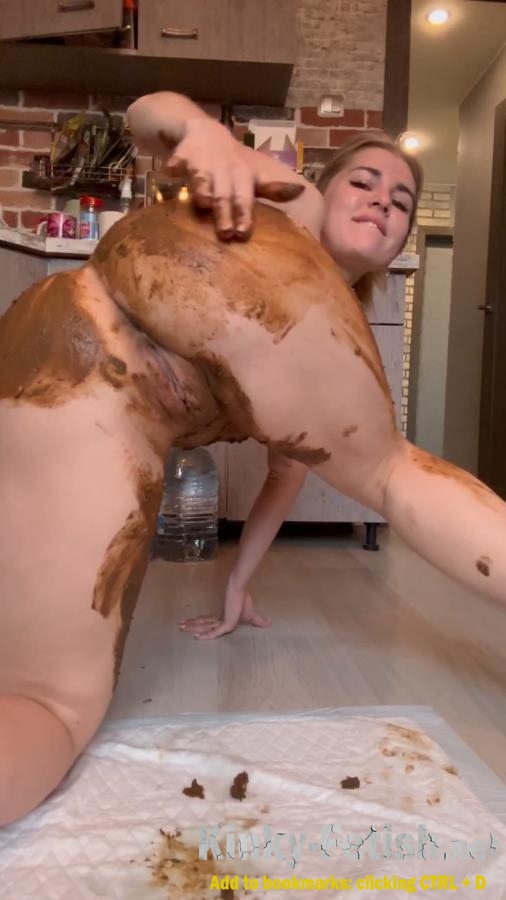 Misty Phoenix - Pooping and extreme smearing (SD | 2025)